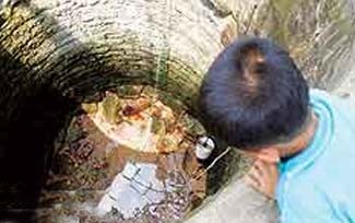 A dried well in the Mekong Delta Province of An Giang (Photo: Thanh Nien) A dried well in the Mekong Delta Province of An Giang (Photo: Thanh Nien)