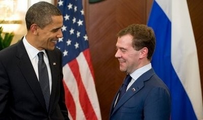 US President Barack Obama ( L) speaks with Russian President Dmitry Medvedev US President Barack Obama ( L) speaks with Russian President Dmitry Medvedev