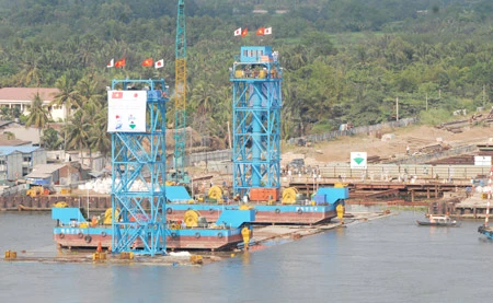 Đốt hầm số 1 đã được cố định vào lúc 15 giờ 30 phút. Ảnh: Cao Thăng Đốt hầm số 1 đã được cố định vào lúc 15 giờ 30 phút. Ảnh: Cao Thăng