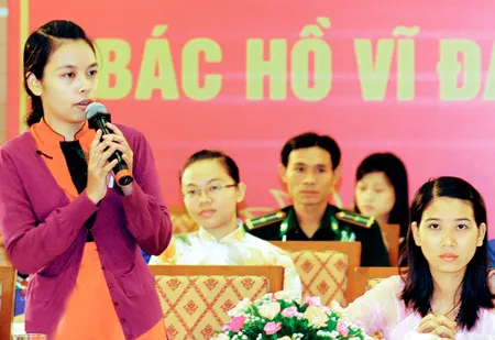 Chuẩn bị nhân sự cấp ủy mới ở cơ sở: Khó cơ cấu cán bộ trẻ, cán bộ nữ