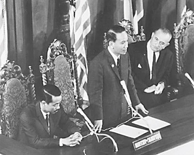 CIA và các tướng lĩnh Sài Gòn - Kỳ 3: “Ngôi sao” Thiệu - Kỳ xuất hiện