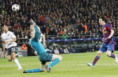 Champions League 2009-2010 (rạng sáng 7-4): Barca và Inter Milan vào bán kết ảnh 2 Champions League 2009-2010 (rạng sáng 7-4): Barca và Inter Milan vào bán kết ảnh 2