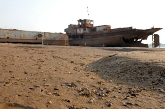 This picture taken on March 25, 2010 shows rusting ships along the Mekong river in Kandal province, north of Phnom Penh. AFP PHOTO This picture taken on March 25, 2010 shows rusting ships along the Mekong river in Kandal province, north of Phnom Penh. AFP PHOTO