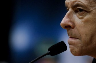 Arsenal coach Arsene Wenger attends a press conference on the eve of his team's UEFA Champions League football match against FC Barcelona at New Camp in Barcelona on April 5, 2010. AFP photo Arsenal coach Arsene Wenger attends a press conference on the eve of his team's UEFA Champions League football match against FC Barcelona at New Camp in Barcelona on April 5, 2010. AFP photo