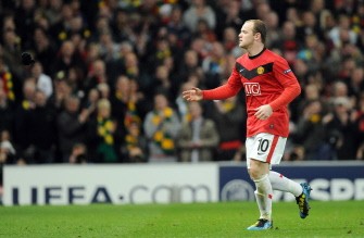 Manchester United's English forward Wayne Rooney is substituted during the UEFA Champions League second leg quarter-final football match Manchester United vs FC Bayern Munich at Old Trafford in Manchester on April 7, 2010. AFP PHOTO Manchester United's English forward Wayne Rooney is substituted during the UEFA Champions League second leg quarter-final football match Manchester United vs FC Bayern Munich at Old Trafford in Manchester on April 7, 2010. AFP PHOTO
