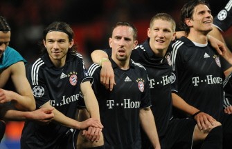 Bayern Munich's players celebrate after the UEFA Champions League second leg quarter-final football match Manchester United vs FC Bayern Munich at Old Trafford on April 7, 2010. AFP photo Bayern Munich's players celebrate after the UEFA Champions League second leg quarter-final football match Manchester United vs FC Bayern Munich at Old Trafford on April 7, 2010. AFP photo