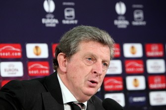 Fulham's coach Roy Hodgson addresses a press conference after the UEFA Europa League second leg quarter-final football match VFL Wolfsburg vs Fulham FC on April 8, 2010. AFP photo Fulham's coach Roy Hodgson addresses a press conference after the UEFA Europa League second leg quarter-final football match VFL Wolfsburg vs Fulham FC on April 8, 2010. AFP photo