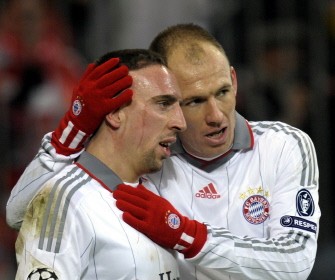 Picture taken on February 17, 2010 shows Bayern Munich's Dutch striker Arjen Robben (R) celebrating scoring a penalty with Bayern Munich's French midfielder Franck Ribery during the 1st leg UEFA Champions League football round of 16 match FC Bayern Munich (Germany) vs Fiorentina (Italy) in the southern German city of Munich. AFP photo Picture taken on February 17, 2010 shows Bayern Munich's Dutch striker Arjen Robben (R) celebrating scoring a penalty with Bayern Munich's French midfielder Franck Ribery during the 1st leg UEFA Champions League football round of 16 match FC Bayern Munich (Germany) vs Fiorentina (Italy) in the southern German city of Munich. AFP photo