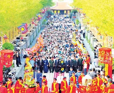 A view of an anniversary for Hung Kings held at the Historical Cultural Park in Ho Chi Minh City's, District 9 (Photo: SGGP) A view of an anniversary for Hung Kings held at the Historical Cultural Park in Ho Chi Minh City's, District 9 (Photo: SGGP)