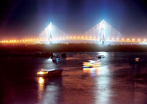 Can Tho Bridge by night (Photo: SGGP) Can Tho Bridge by night (Photo: SGGP)