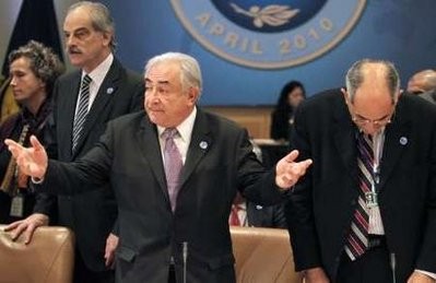 International Monetary Fund (IMF) Managing Director Dominique Strauss-Kahn (C) gestures at the International Monetary and Financial Committee (IMFC) meeting at the IMF headquarters in Washington April 24, 2010. International Monetary Fund (IMF) Managing Director Dominique Strauss-Kahn (C) gestures at the International Monetary and Financial Committee (IMFC) meeting at the IMF headquarters in Washington April 24, 2010.