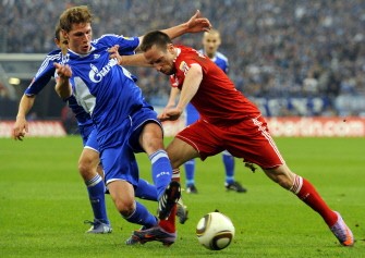 Franck Ribery (R) plays in a Bundesliga match. AFP photo Franck Ribery (R) plays in a Bundesliga match. AFP photo