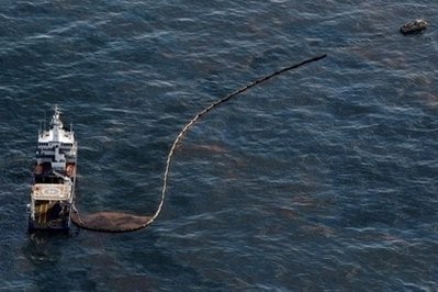 A boat works to collect oil leaking from the Deepwater Horizon wellhead in the Gulf of Mexico near New Orleans, Louisiana. AFP photo A boat works to collect oil leaking from the Deepwater Horizon wellhead in the Gulf of Mexico near New Orleans, Louisiana. AFP photo