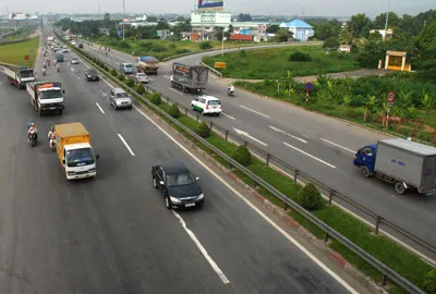 TP Hồ Chí Minh: Khởi công dự án mở rộng xa lộ Hà Nội (giai đoạn 2)