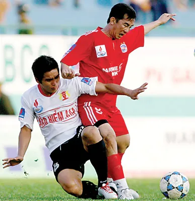 Đấu sớm vòng 7 V-League 2010: Tan tác SHB Đà Nẵng