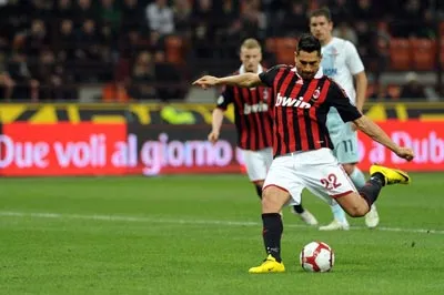 Seria A - Marco Borriello: “Milan quyết không bỏ cuộc!”