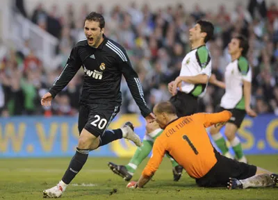 Kết thúc vòng 30 La Liga: Tốp 3 ngã ngũ