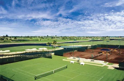 Một góc sân Ritz Carlton - nơi Roger Federer tập luyện ngay sau khi bị loại khỏi Key Biscayne. Một góc sân Ritz Carlton - nơi Roger Federer tập luyện ngay sau khi bị loại khỏi Key Biscayne.