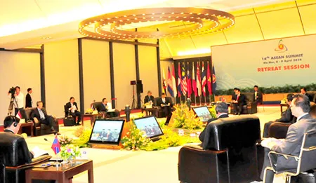 Phiên họp bế mạc Hội nghị cấp cao ASEAN 16. Ảnh: MINH ĐIỀN Phiên họp bế mạc Hội nghị cấp cao ASEAN 16. Ảnh: MINH ĐIỀN