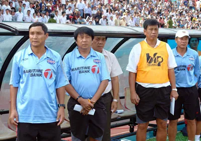 B.Bình Dương thay một loạt nhân sự