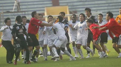 Sự im lặng đáng sợ