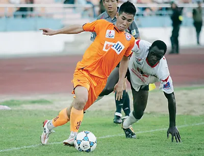 2 trận đấu sớm vòng 9 V-League: Đồng Tâm Long An lại thua