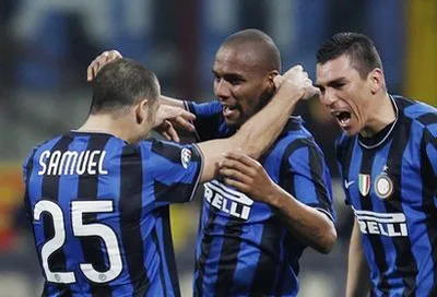 Hạ Juventus 2 - 0, Inter giành lại ngôi đầu
