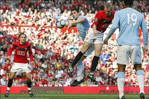 Man.City - Man.United: Nhiệm vụ chính, và... “động cơ phụ”