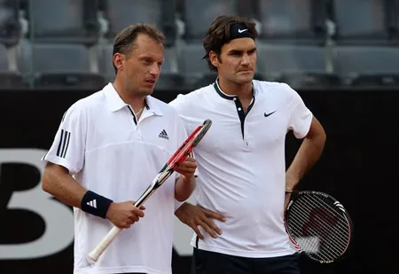 Federer và Allegro trong trận thắng đôi Federer và Allegro trong trận thắng đôi