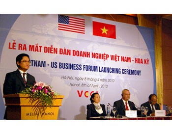 Vietnam-US Business Forum launching ceremony is held in Hanoi on April 8, 2010. Vietnam-US Business Forum launching ceremony is held in Hanoi on April 8, 2010.