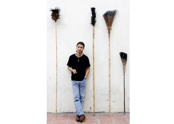 Painter Tran Nhat Thang Painter Tran Nhat Thang