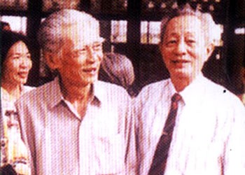 Veteran revolutionary and journalist Ky Phuong (also known by the the alternative pseudonym, Tran Phong) (L) and journalist Tran Tam Chi of the Giai Phong (Liberation) Newspaper. Veteran revolutionary and journalist Ky Phuong (also known by the the alternative pseudonym, Tran Phong) (L) and journalist Tran Tam Chi of the Giai Phong (Liberation) Newspaper.