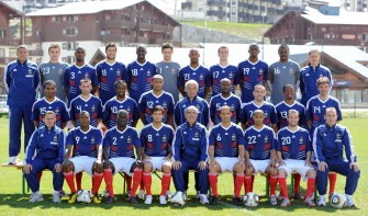 The French national football team and the technical staff pose prior to a training session on May 25, 2010 near Tignes in the French Alps. AFP photo The French national football team and the technical staff pose prior to a training session on May 25, 2010 near Tignes in the French Alps. AFP photo