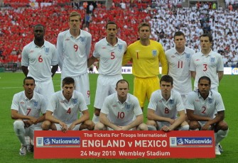 The England football team pose for a group photo before their international friendly football match against Mexico at Wembley Stadium in London on May 24, 2010. AFP PHOTO The England football team pose for a group photo before their international friendly football match against Mexico at Wembley Stadium in London on May 24, 2010. AFP PHOTO