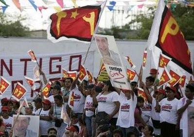 Supporters of Cancun Mayor Gregorio Sanchez take part in a protest in Cancun, demanding for his release, May 30, 2010 Supporters of Cancun Mayor Gregorio Sanchez take part in a protest in Cancun, demanding for his release, May 30, 2010