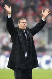 Laurent Blanc sẽ kế nhiệm HLV tuyển Pháp?