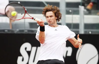 Madrid Masters 2010: Hạ Ernests Gulbis, Federer tiến gần các kỷ lục mới