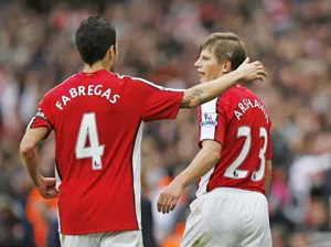 Fabregas và Arshavin Fabregas và Arshavin
