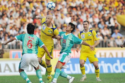 Điểm binh vòng 14 PetroVietnam Gas V-League 2010: Trông chờ tân binh