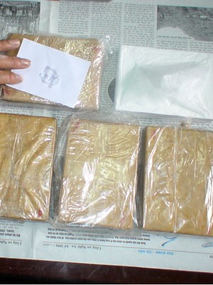 These cakes of heroin These cakes of heroin
