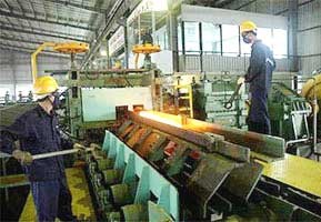 Workers in Phu My Steel Mill in the southern province of Ba Ria-Vung Tau (File photo) Workers in Phu My Steel Mill in the southern province of Ba Ria-Vung Tau (File photo)