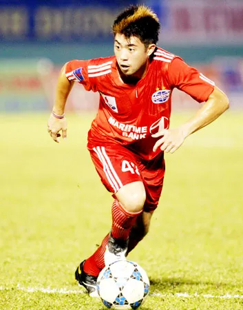 Lee Nguyễn đánh dấu sự trở lại rất ấn tượng trong vai trò nhà tổ chức của B.Bình Dương. Ảnh: Dũng Phương Lee Nguyễn đánh dấu sự trở lại rất ấn tượng trong vai trò nhà tổ chức của B.Bình Dương. Ảnh: Dũng Phương