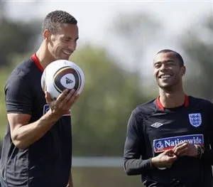 Tuyển Anh mất trung vệ tài năng Rio Ferdinand trước thềm World Cup Tuyển Anh mất trung vệ tài năng Rio Ferdinand trước thềm World Cup