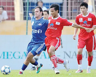 Vòng 15 V.League 2009-2010 (chiều 6-6): Bình Dương vững ngôi đầu