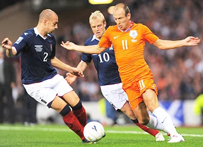 Tiền vệ Robben (11) trong màu áo Hà Lan. Tiền vệ Robben (11) trong màu áo Hà Lan.