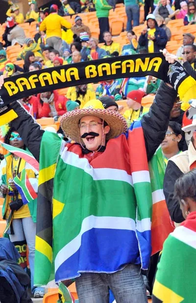 Tiến lên Bafana Bafana, đó là khẩu hiệu chiến đấu cho đội tuyển nước chủ nhà Tiến lên Bafana Bafana, đó là khẩu hiệu chiến đấu cho đội tuyển nước chủ nhà