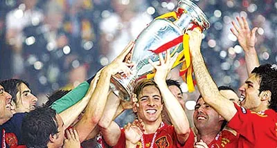 Tây Ban Nha vô địch EURO 2008 bằng lối đá đẹp mắt. Tây Ban Nha vô địch EURO 2008 bằng lối đá đẹp mắt.