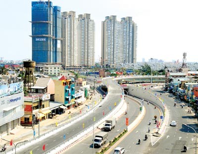 To move towards sustainable growth, key factors like infrastructure, education, human resources and finance need to be focused on (Photo: SGGP) To move towards sustainable growth, key factors like infrastructure, education, human resources and finance need to be focused on (Photo: SGGP)