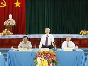 NA Chairman Nguyen Phu Trong speaks in his working session with Long An Province’s authorities on July 11 (Photo: VNA) NA Chairman Nguyen Phu Trong speaks in his working session with Long An Province’s authorities on July 11 (Photo: VNA)