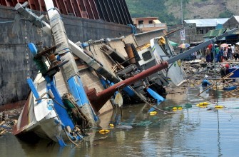 A fishing vessel capsized in Mariveles, Bataan, the Philippines on July 15, 2010. AFP photo A fishing vessel capsized in Mariveles, Bataan, the Philippines on July 15, 2010. AFP photo